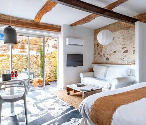 Garçonnières | Studios