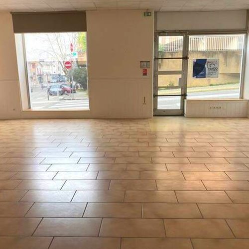 Locaux Commerciaux